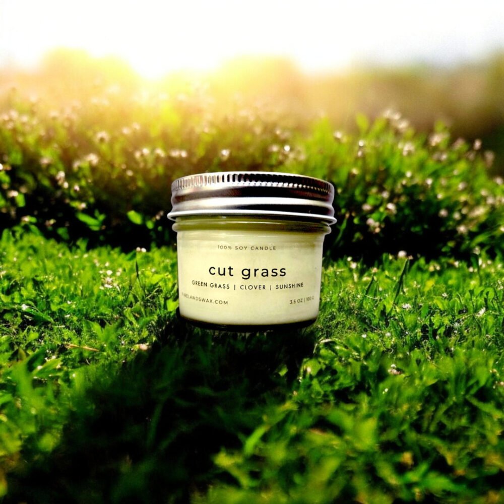 Cut Grass Soy Candle - Image 3