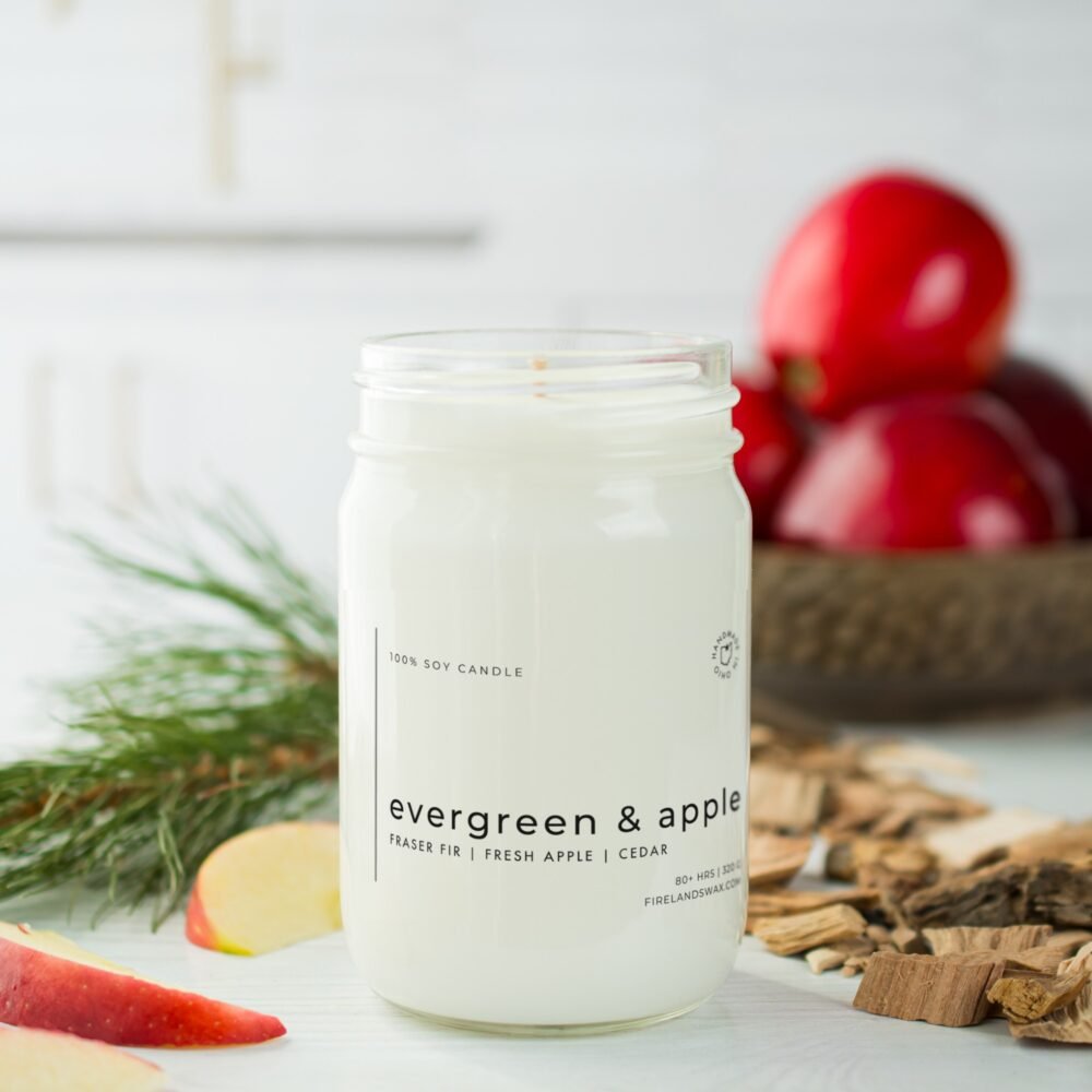 Evergreen & Apple Soy Candle - Image 4